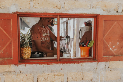 Pink Bourbon | Washed | Brown sugar, jasmine, dried strawberries